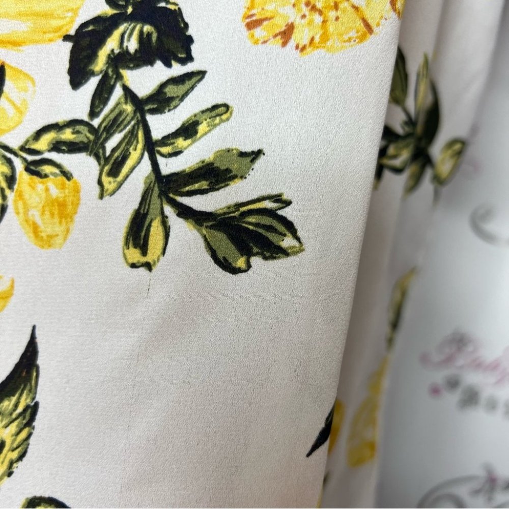 Van Heusen floral tshirt blouse white yellow green flowers flowy cute garden - Picture 7 of 7